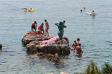 beach in Podgora