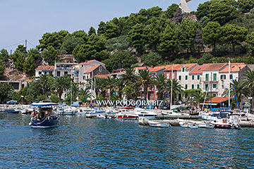 beach in Podgora